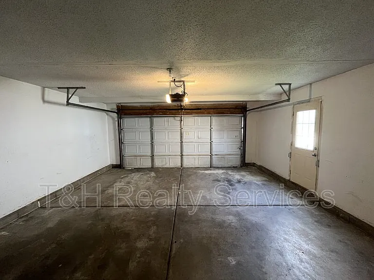 6132 Salanie Pl — Photo 10