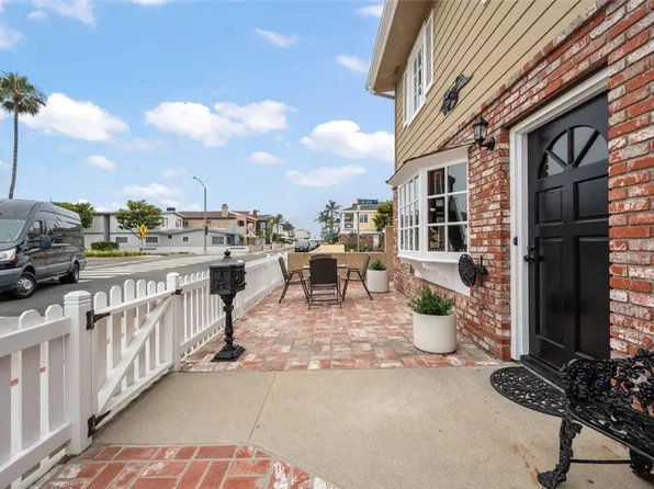 205 40th St, Newport Beach, CA 92663