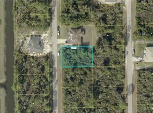561 Genoa Ave S, Lehigh Acres, FL 33974