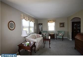 2nd image of 330 Marsh Ln