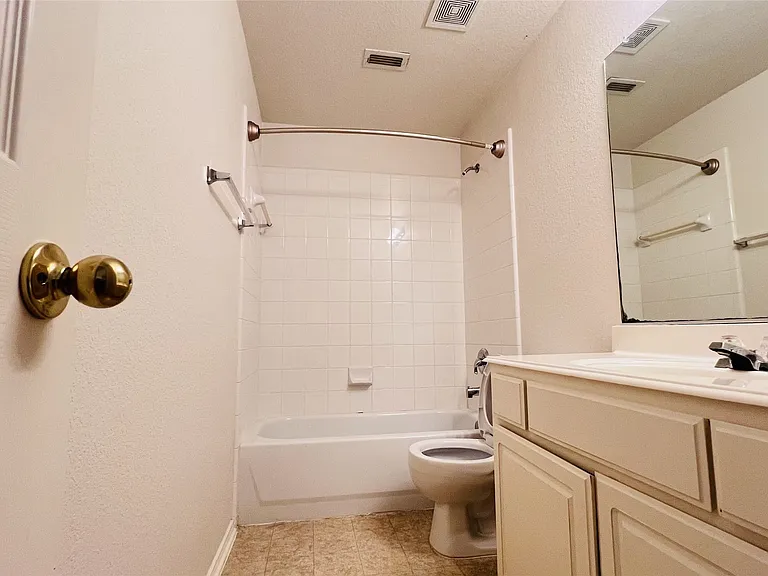 818 Green Pond Dr — Photo 34