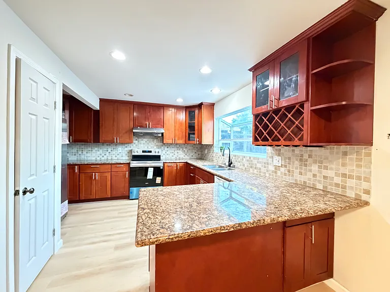 1898 S White Rd — Photo 5