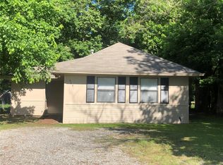 609 S 6th Ave, Durant, OK 74701
