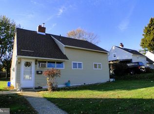 9232 Academy Rd, Philadelphia, PA 19114