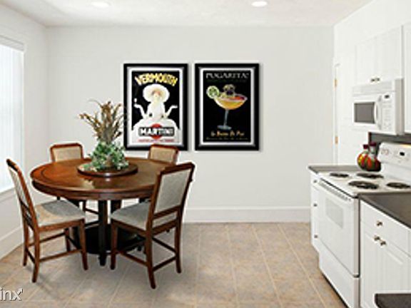 Eat-In Kitchen