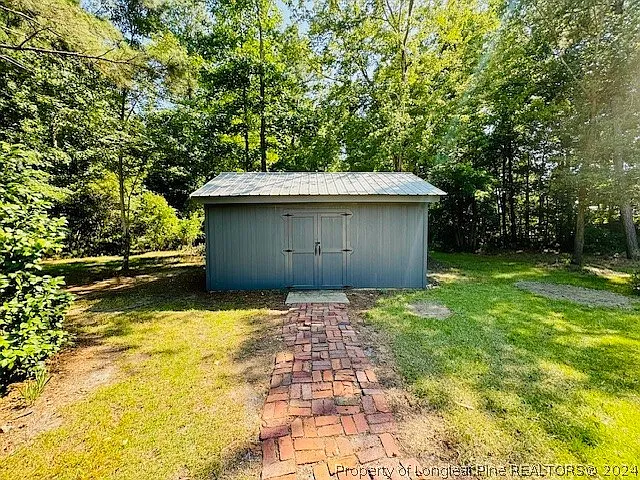 434 Windsor Rd — Photo 36
