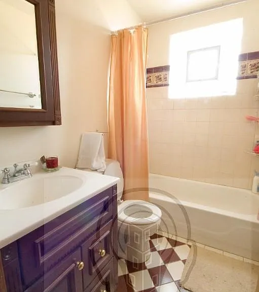 W Drummond Pl — Photo 2