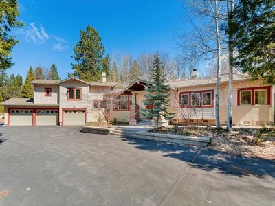 604 Monroe Way, Mount Shasta, CA, 96067