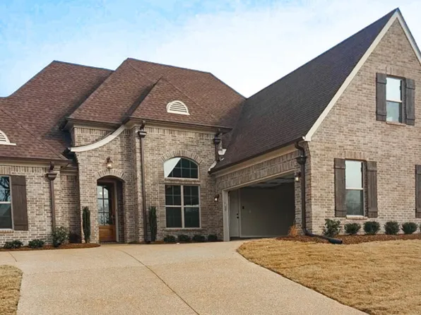 8488 Richland Lake Dr, Bartlett, TN 38133