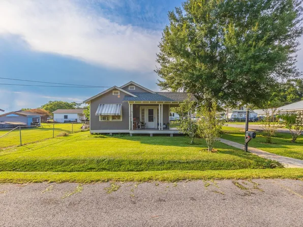 202 Catherine St, Lockport, LA 70374