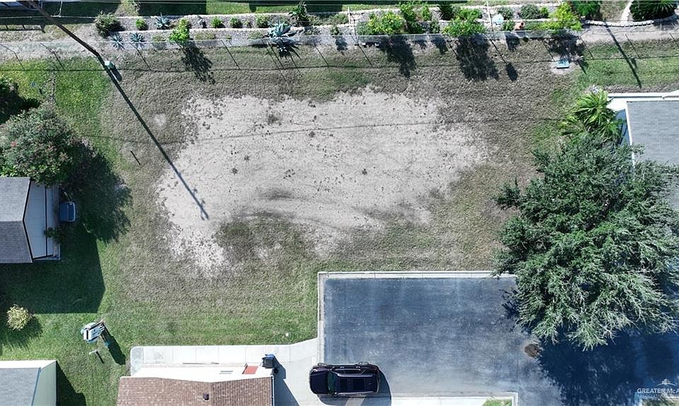 1st image of 3057 Guadalajara St N