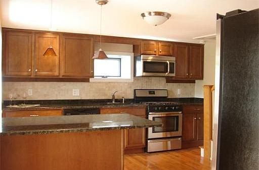 4th image of 29 Stevens St