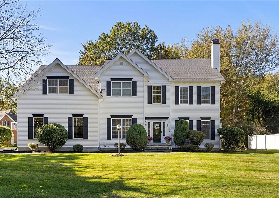 1st image of 25 Ridge Way