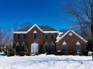 36 Hawthorne Rd, Shrewsbury, MA 01545