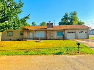 201 Brent St, Meeker, OK 74855