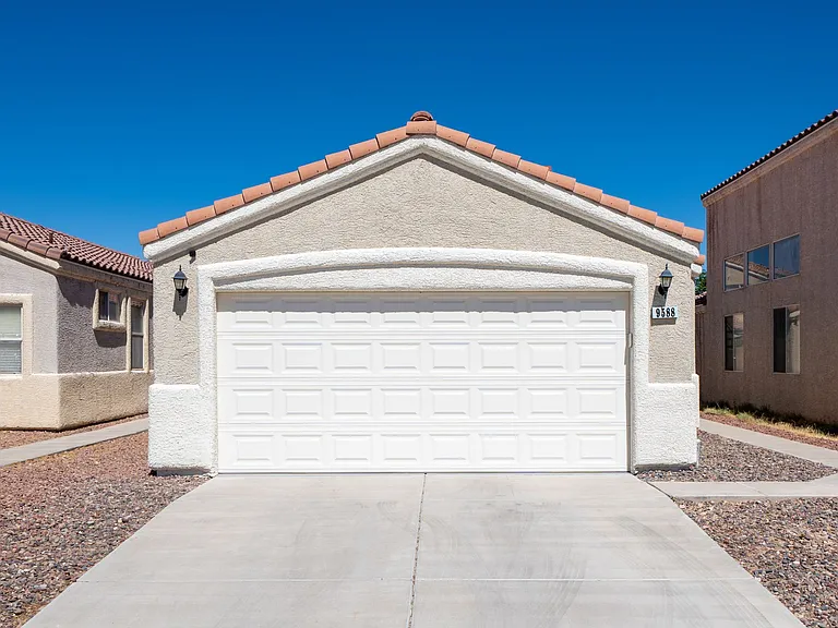 9588 Ensworth St — Photo 17