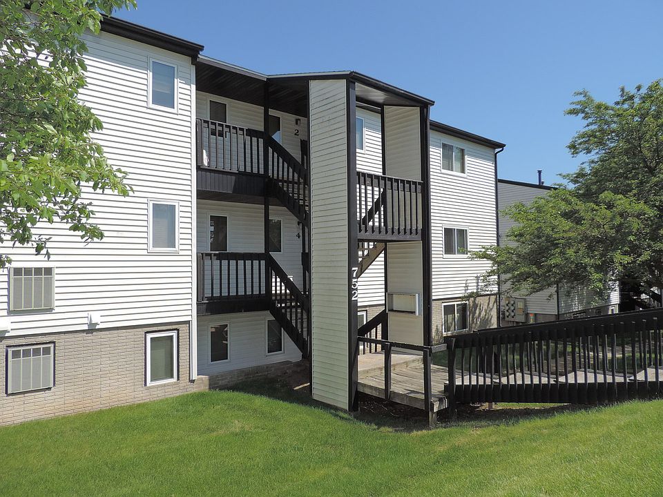 1st image of 708 Westwinds Dr APT 1