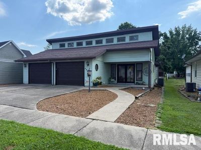 209 N 8th St, Herrin, IL, 62948