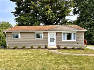 112 Cherry Ln, New Concord, OH 43762