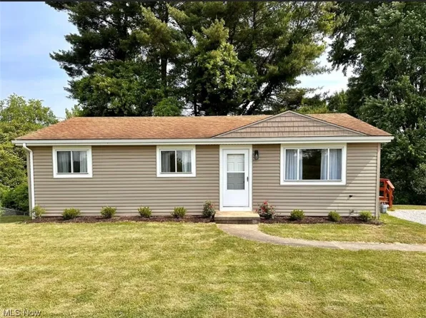 112 Cherry Ln, New Concord, OH 43762