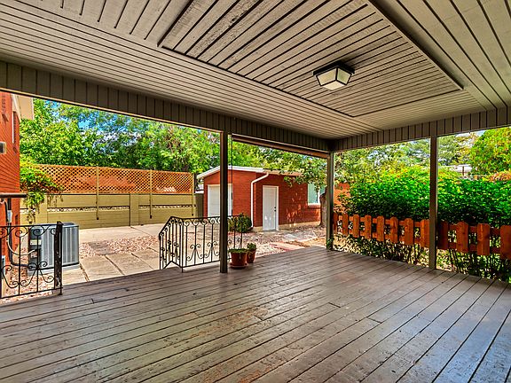 4th image of 9297 S Sneddon Dr E