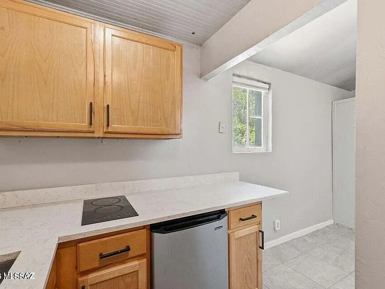 1245 N 1st Ave — Photo 40