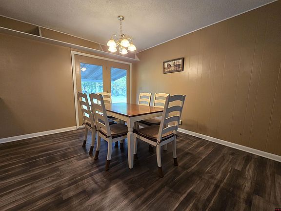 3rd image of 94 Jewell Ln