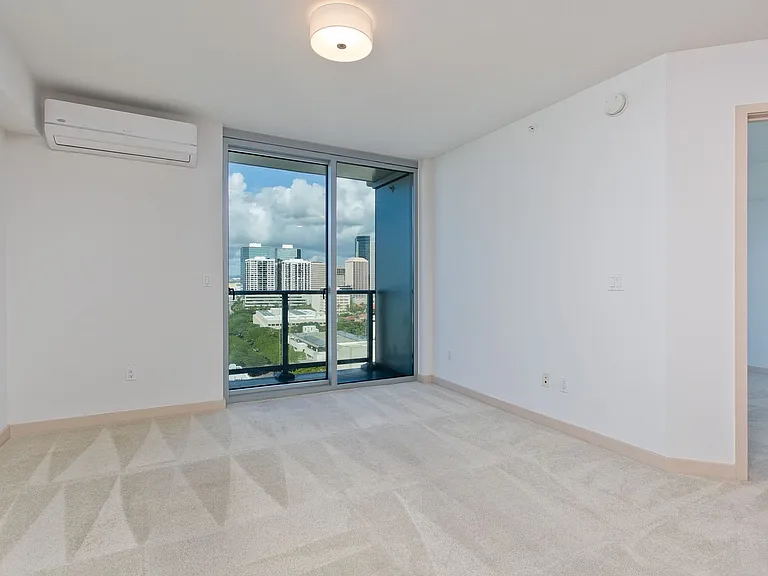 555 South St #1710 — Photo 12
