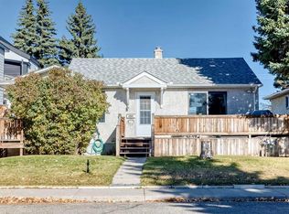 7312 S 36th Ave NW, Calgary, AB T3B 1T8