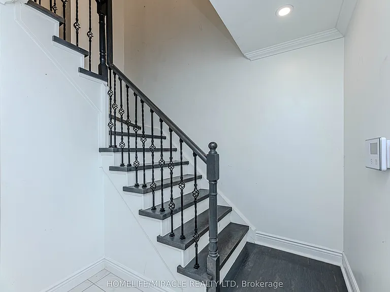 851 Bennett Ct — Photo 20