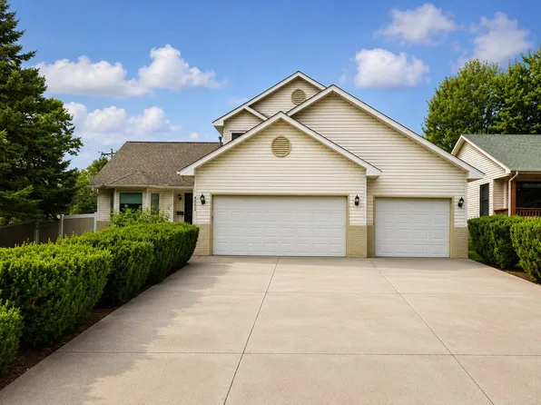 4602 Pierce St NE, Columbia Heights, MN 55421
