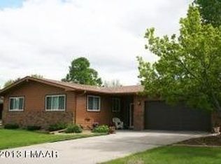 2561 Willow Rd N, Fargo, ND 58102