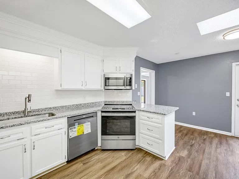 316 Patio Pl — Photo 8