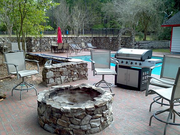 Firepit near pool