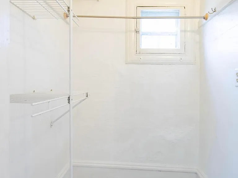 918 W 26th St #2 — Photo 20
