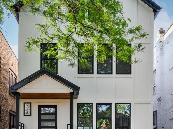 2444 W Dakin St, Chicago, IL 60618