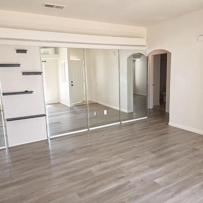 3 bed, 2.0 bath, 1112 sqft, $1,595 — Photo 2