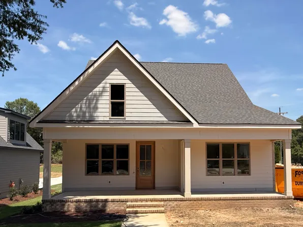 305 Grigsby Ave, Holly Springs, NC 27540