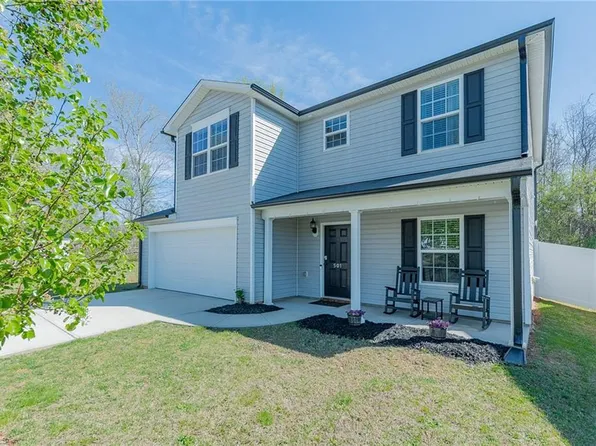 501 Caden Village Cir, Lexington, NC 27295