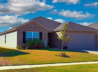 3012 Russell Rd, Chickasha, OK 73018