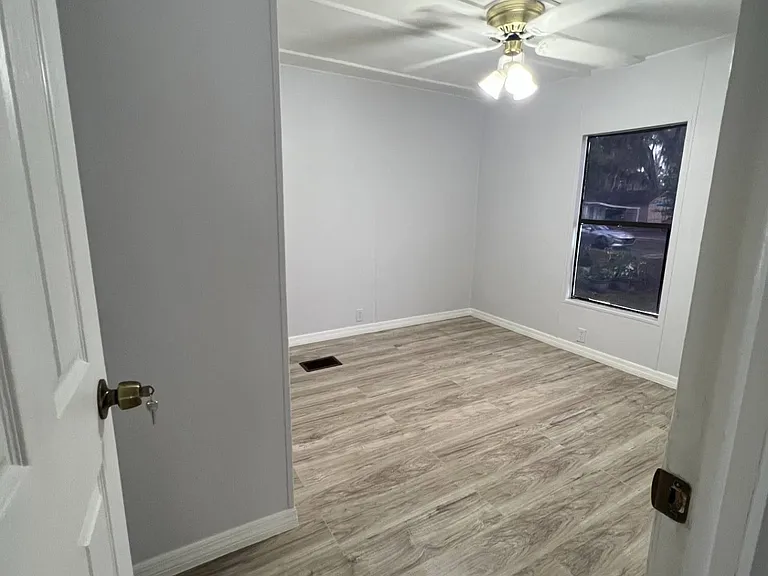5210 State Road 33 N #30 — Photo 12
