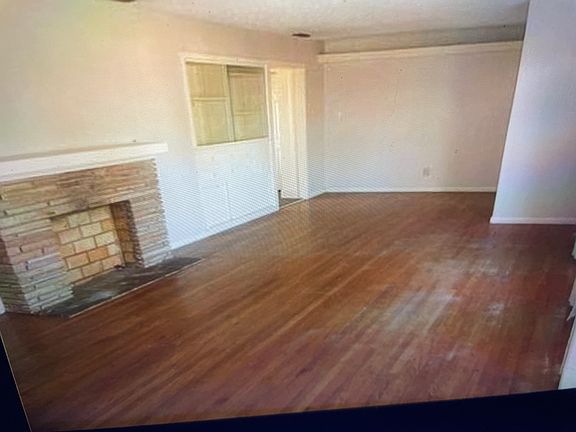 3rd image of 641 E North 23rd St