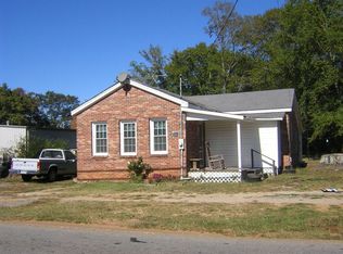 2512 N Broad St, Commerce, GA 30529