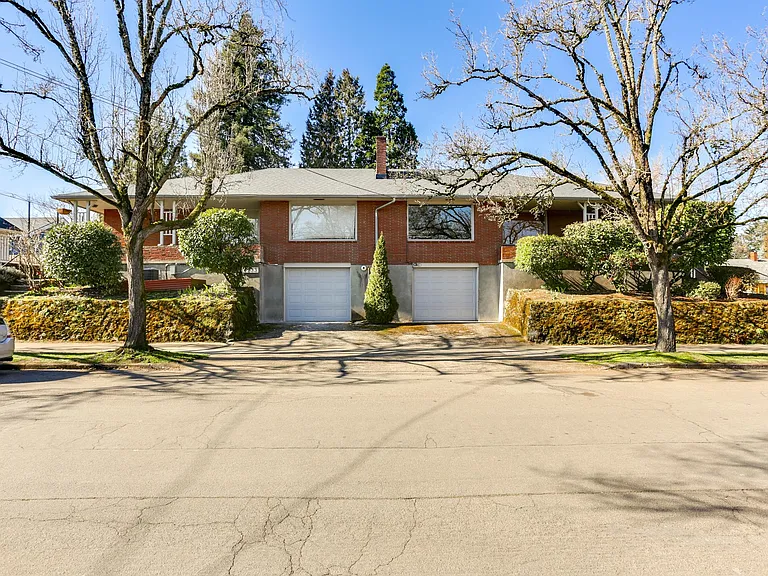 4933 N Concord Ave — Photo 1