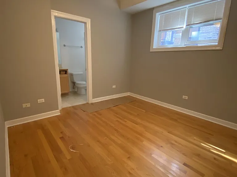 915 W Dakin St — Photo 30