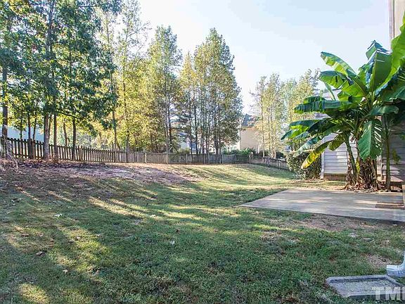 4th image of 309 Shorehouse Way