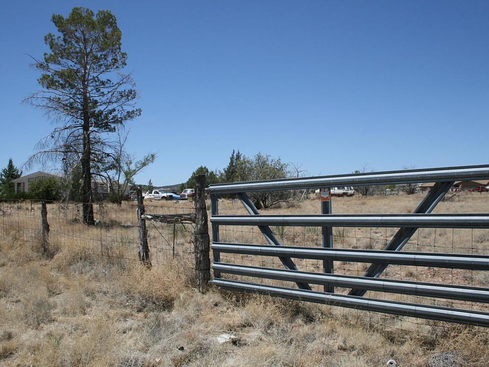 1st image of 2610 N Hohokam Dr