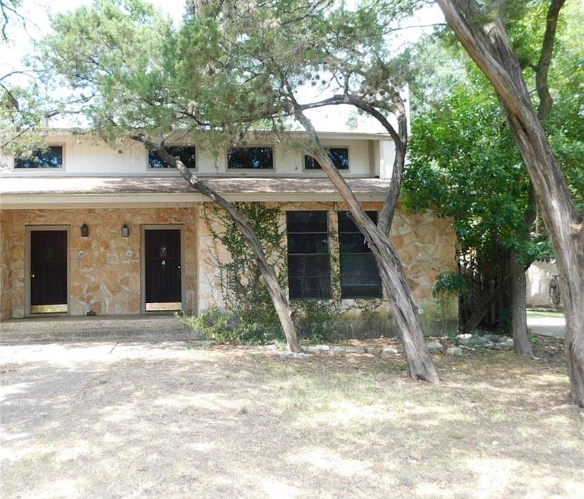 1st image of 8604 Tallwood Dr #B