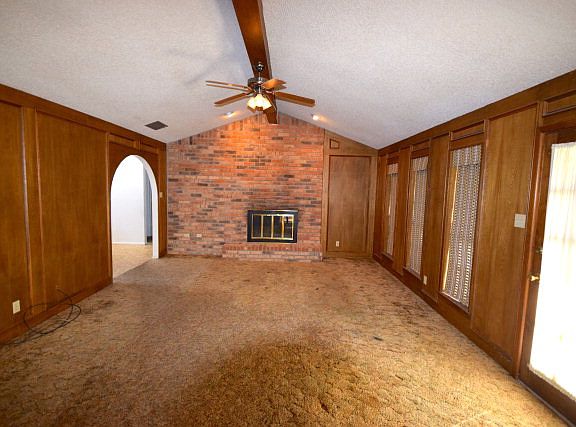 4th image of 9013 Dublin Ave
