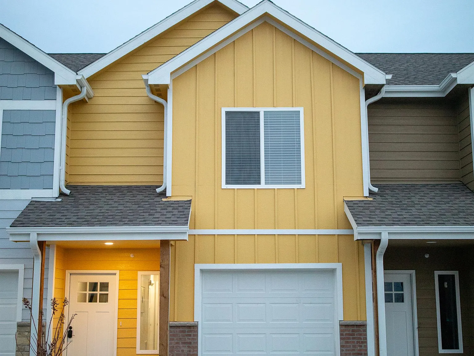 Black Squirrel Flats Townhomes - 5 — Photo 3